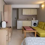 Treti Mart South Apartment