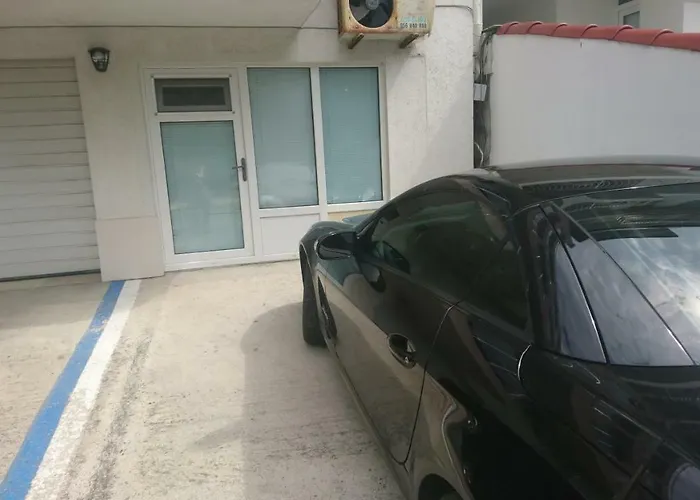 Treti Mart South Primorsko